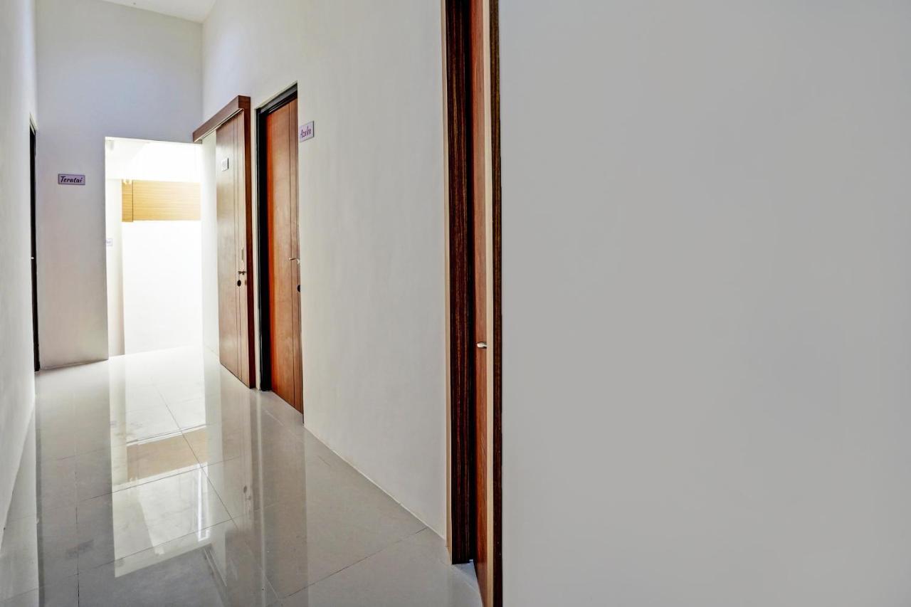 Oyo 92435 Sunlo Cozy Home Family Homestay Syariah Surabaya Exterior photo